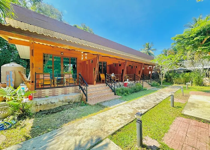Aow Thai Homestay